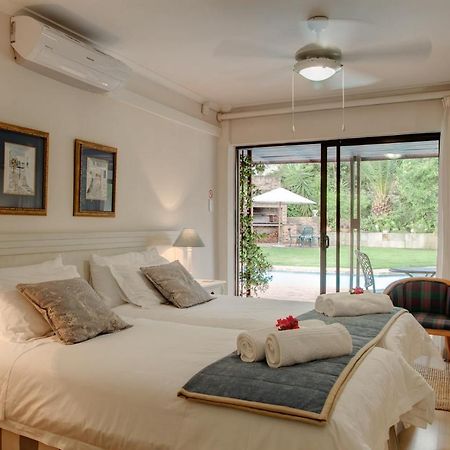 Majorca House Bed and Breakfast Somerset West Eksteriør billede