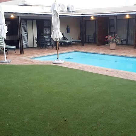 Majorca House Bed and Breakfast Somerset West Eksteriør billede