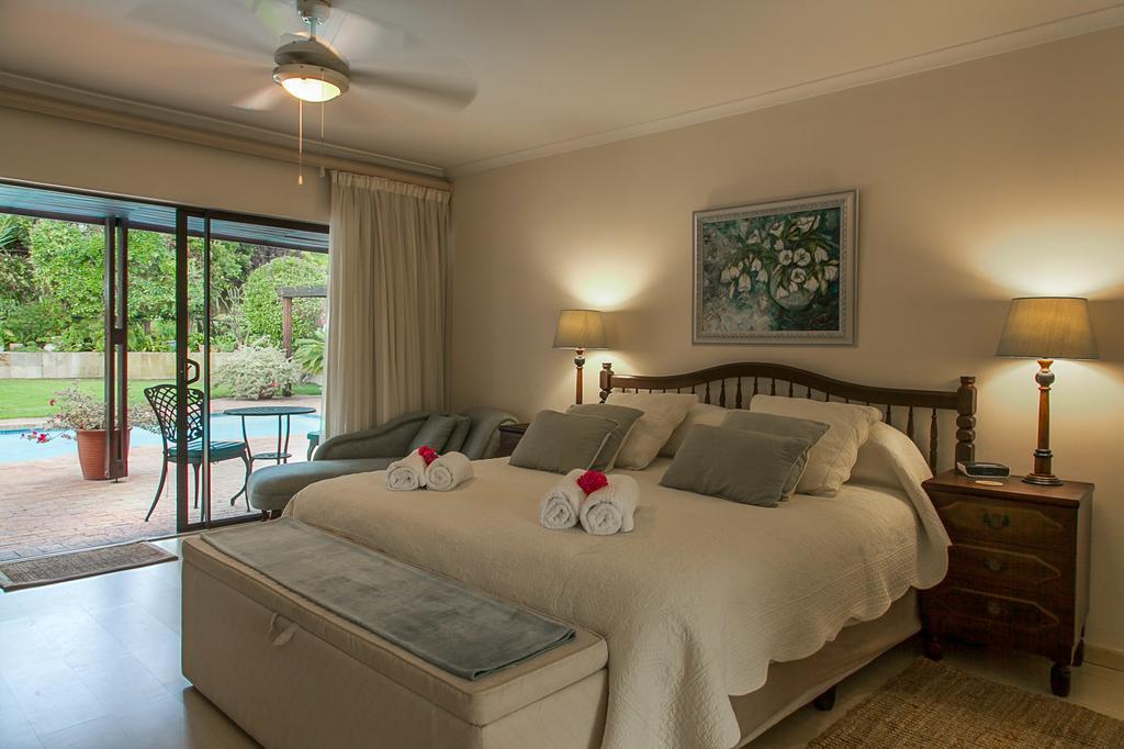 Majorca House Bed and Breakfast Somerset West Værelse billede