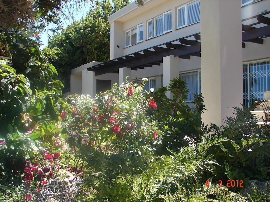 Majorca House Bed and Breakfast Somerset West Eksteriør billede