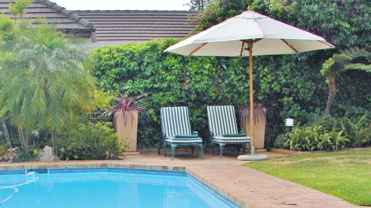 Majorca House Bed and Breakfast Somerset West Eksteriør billede